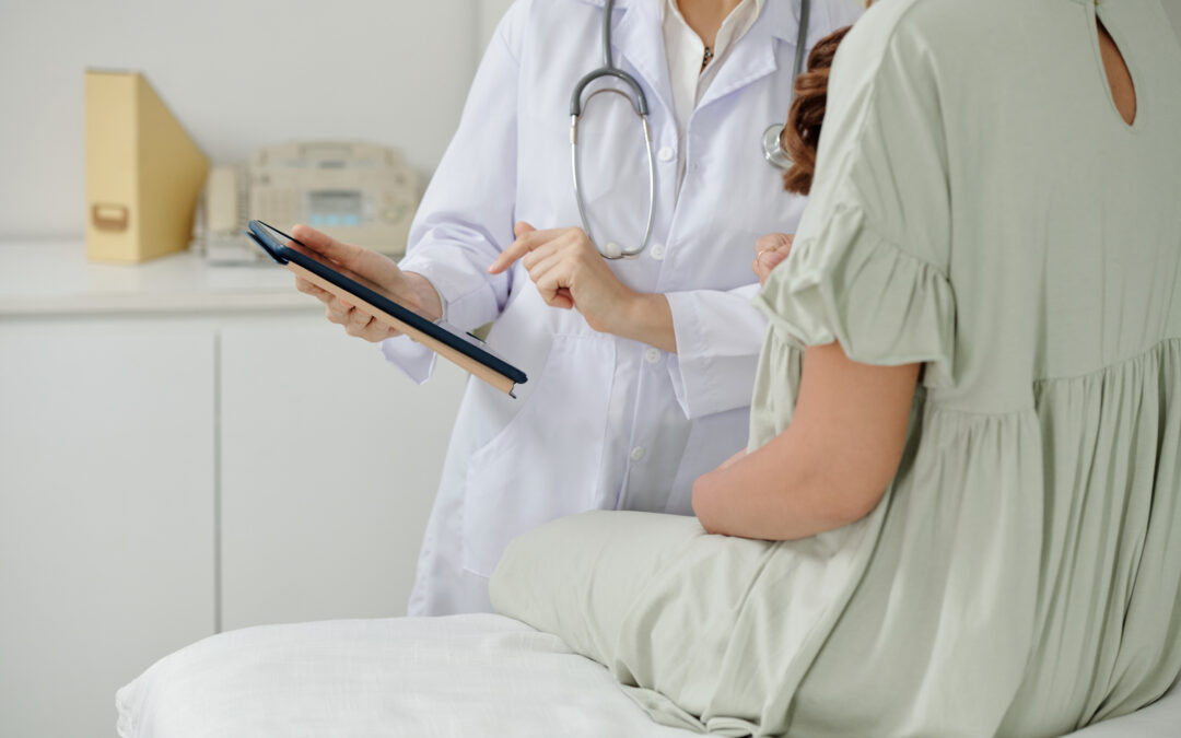 Ginecóloga aclara qué exámenes son cruciales para detectar infecciones de transmisión sexual